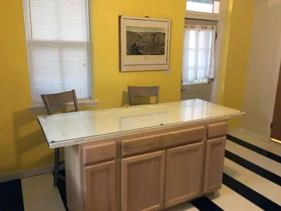 Escape On Hambright'S Alley! Walk 2 Everything! Cyclists Welcome! 1St Fl Unit A Cumberland Exterior foto